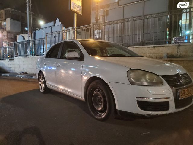 מודעת רכב פולקסווגן ג'טה 