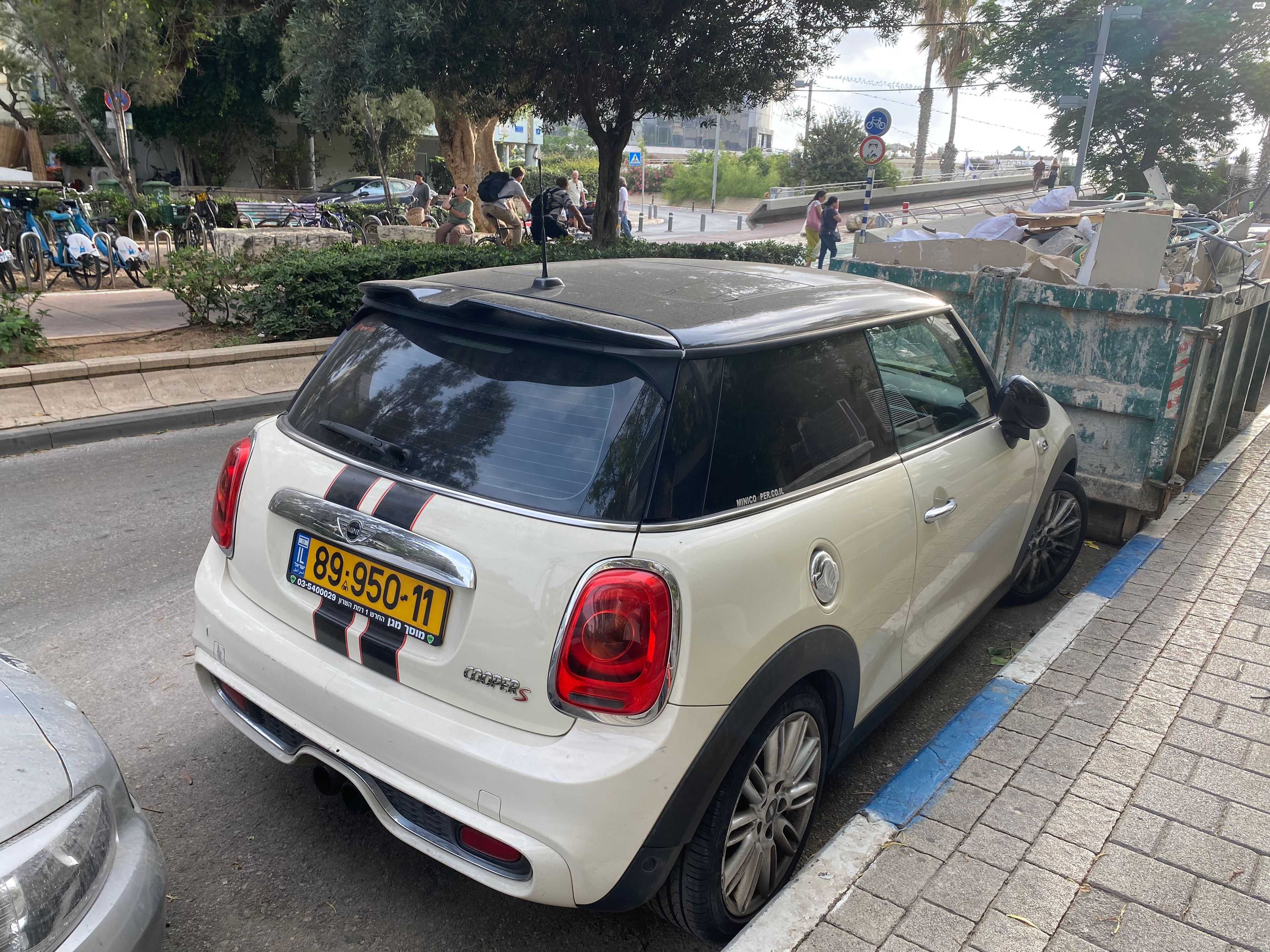 מודעת רכב מיני קופר
