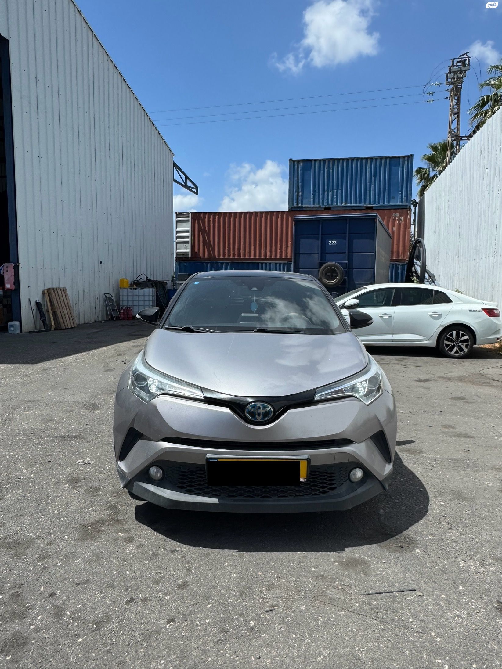 מודעת רכב טויוטה C-HR
