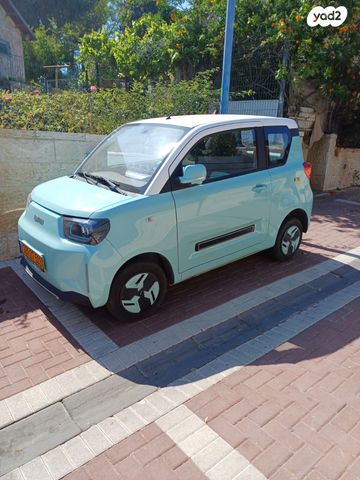מודעת רכב בי.איי.דאבליו פוני