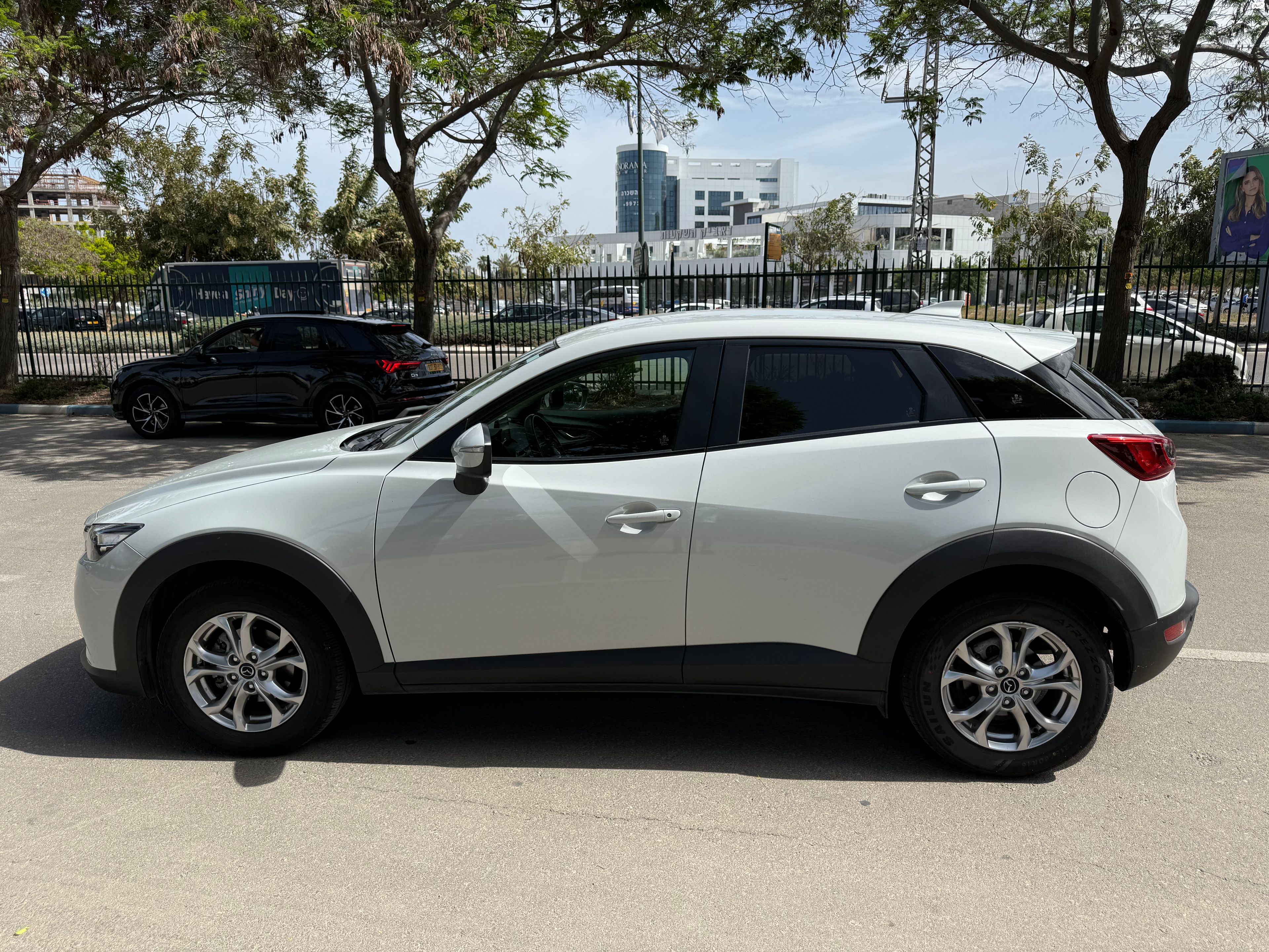 מודעת רכב מאזדה CX-3 2