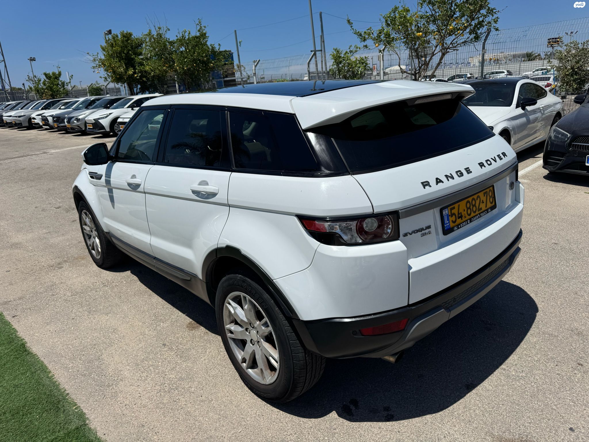 מודעת רכב לנד רובר ריינג' רובר איווק