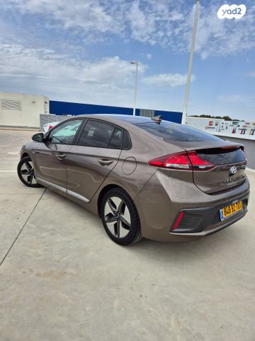 יונדאי איוניק