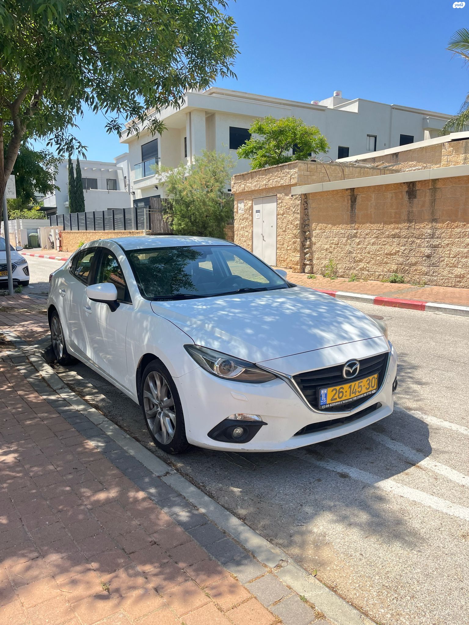 מודעת רכב מאזדה 3