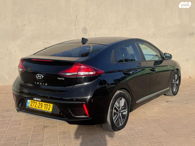 יונדאי איוניק