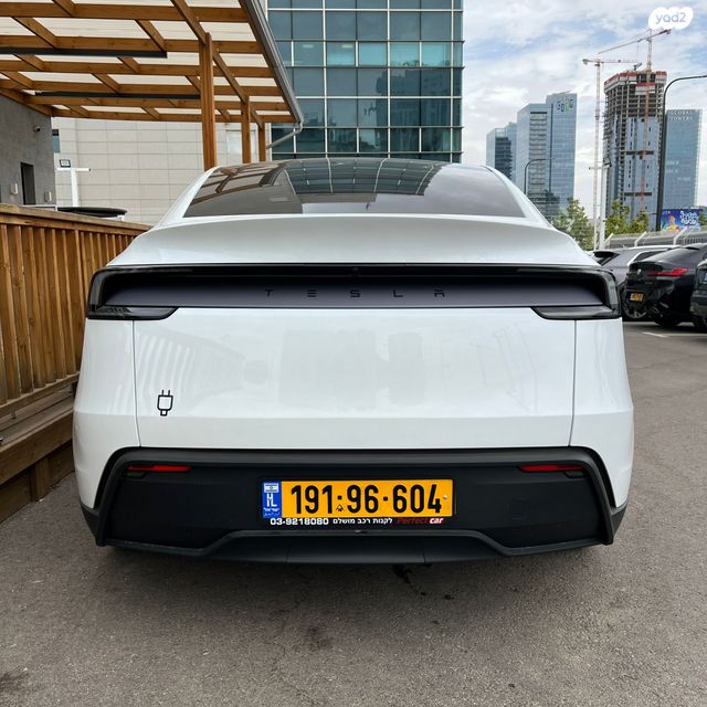 מודעת רכב טסלה מודל Y 1