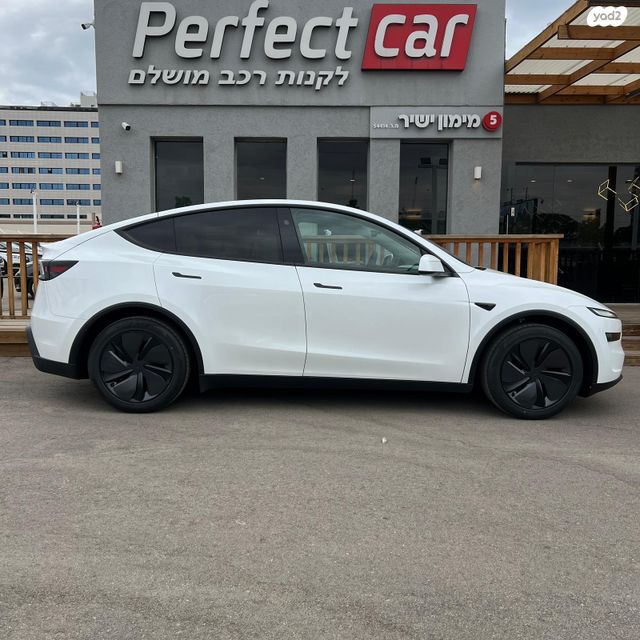 מודעת רכב טסלה מודל Y 2