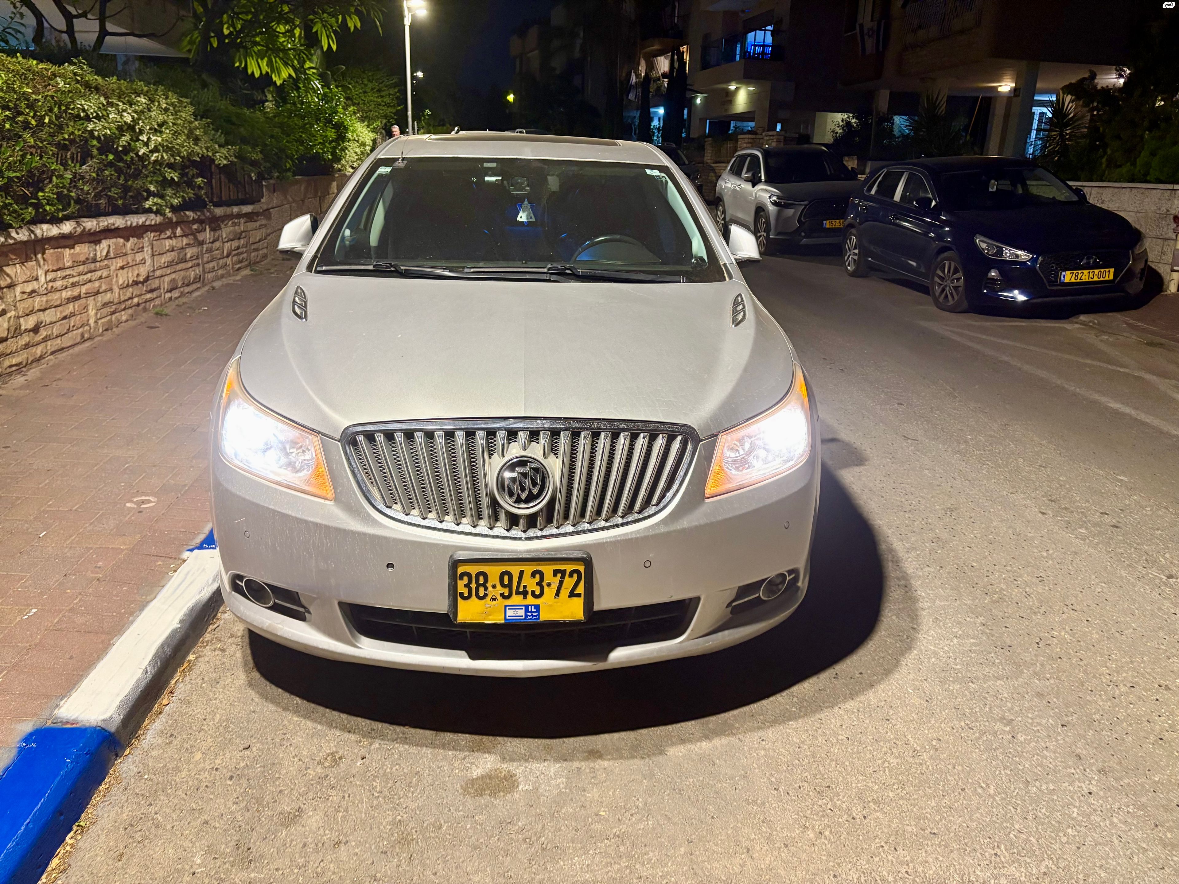 מודעת רכב ביואיק לה-קרוס