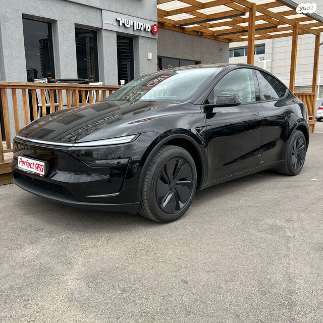 מודעת רכב טסלה מודל Y