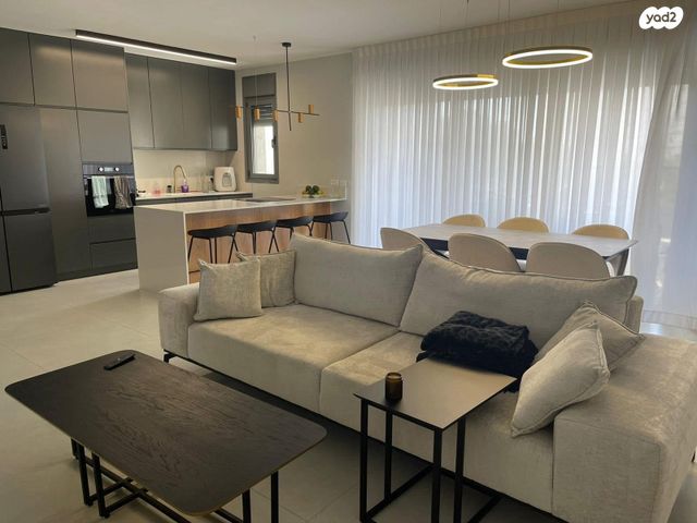 דירה, חטיבת הנח"ל 12, הפארק, חדרה