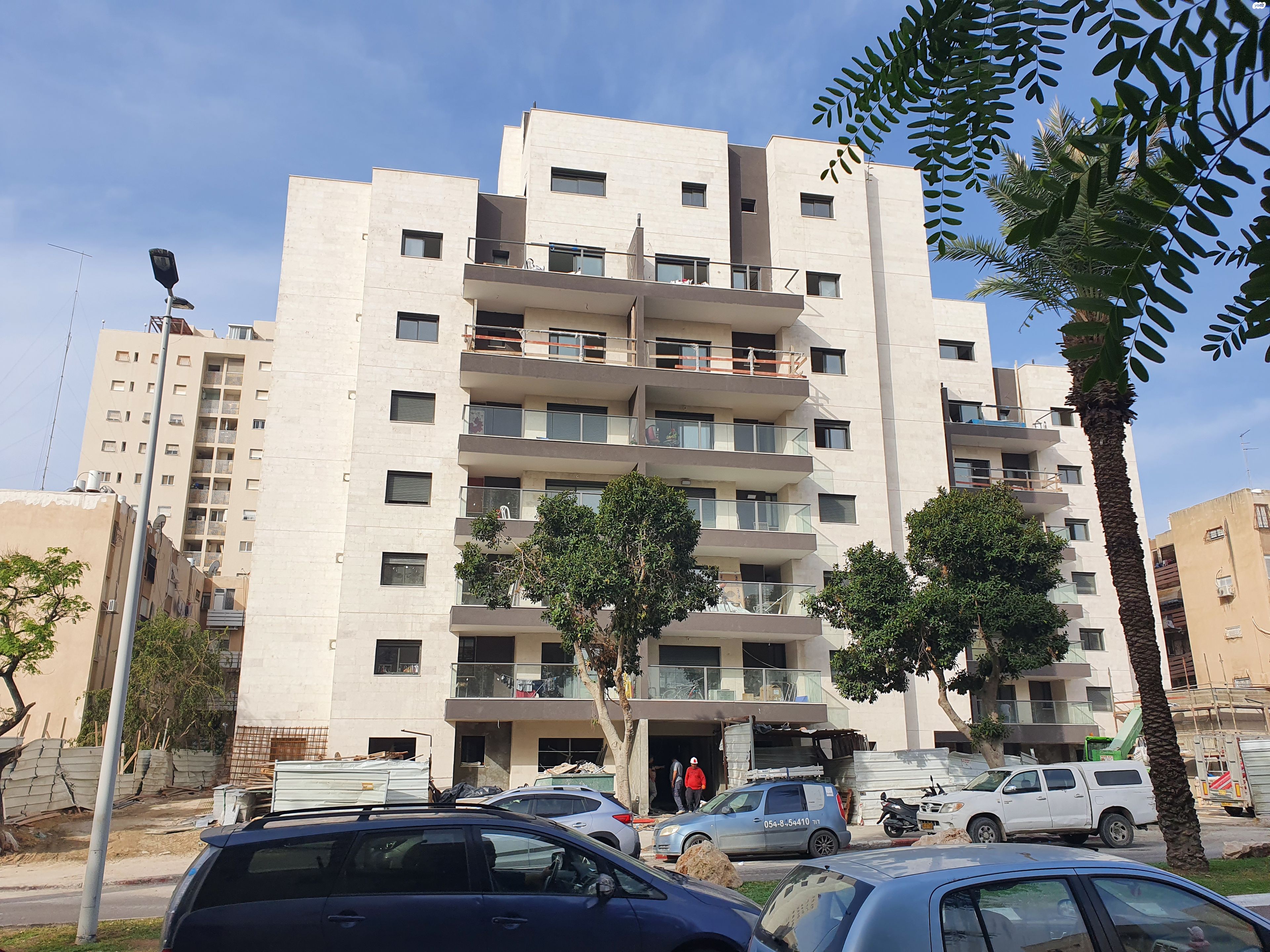 אנה פרנק 35