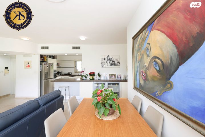 דירה, גנים א', גני תקווה