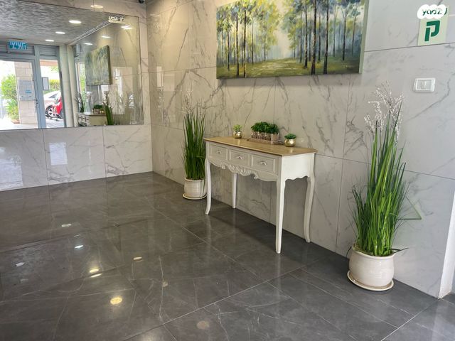 דירה, ז'בוטינסקי, עיר, מרכז העיר, נהריה