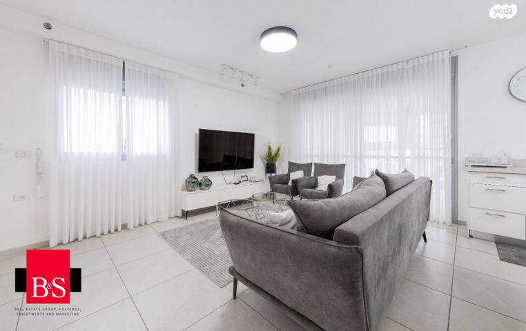 דירה, הגר"א 10, רמת חן ובן ציון, נתניה