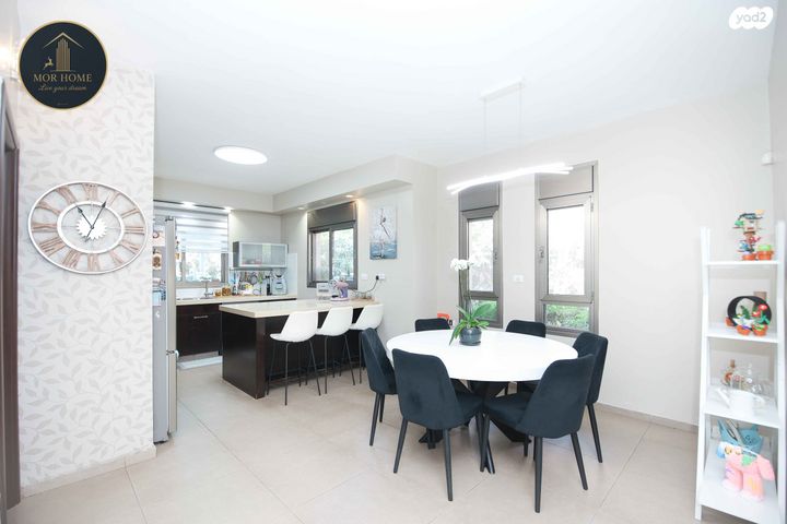 דו משפחתי, גלריה, פרדס חנה כרכור