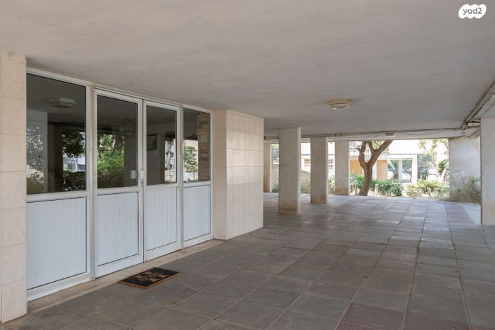 דירה, שכונה ב', באר שבע