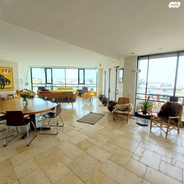 בניין מגורים, גבעת חנניה, אבו תור, ירושלים