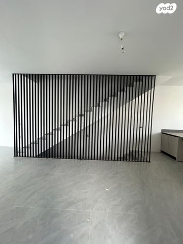 בית פרטי/ קוטג', יער האילנות, תל מונד