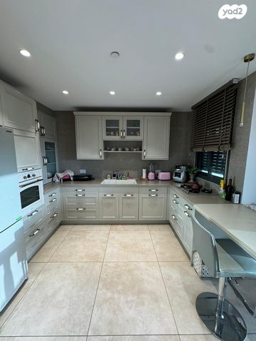 דירה, מבצע דקל 11, נווה גן, פתח תקווה