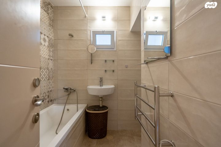 דירה, שכונה ב', באר שבע