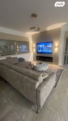 דו משפחתי, שניר, סביונים, מעלות תרשיחא