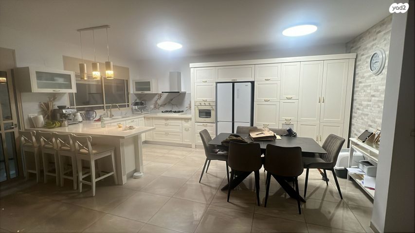 דו משפחתי, שניר, סביונים, מעלות תרשיחא