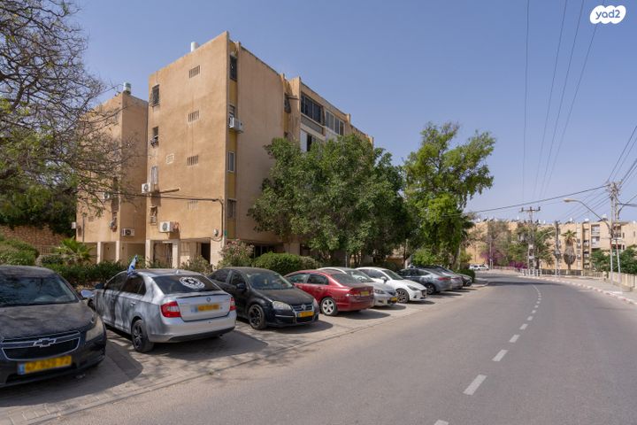 דירה, שכונה ב', באר שבע