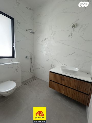 בית פרטי/ קוטג', שכונה 11, תל מונד