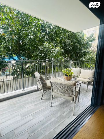 דירה, הדר, רמת השרון