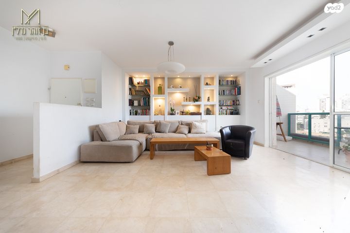 דירה, הכורמים, קרית כרמים, ראשון לציון