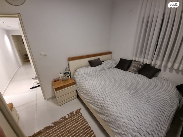 דירת גן, קריניצי 82, שכונת בן גוריון, מרכז העיר ג', רמת גן