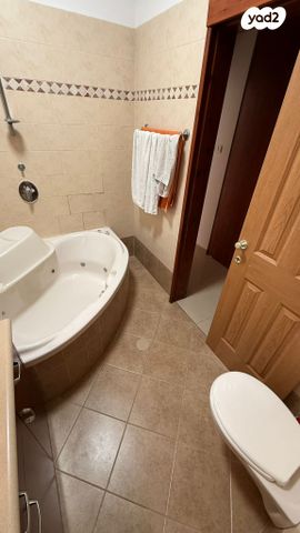 בית פרטי/ קוטג', מוריה, נאות הפרחים, גן יבנה