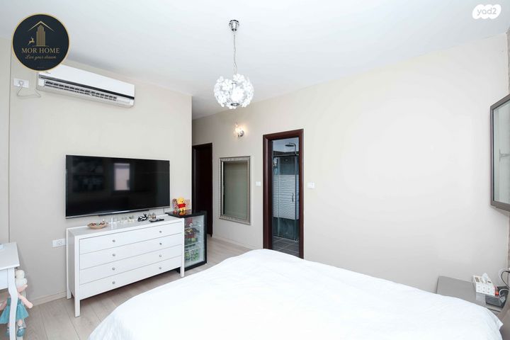 דו משפחתי, גלריה, פרדס חנה כרכור