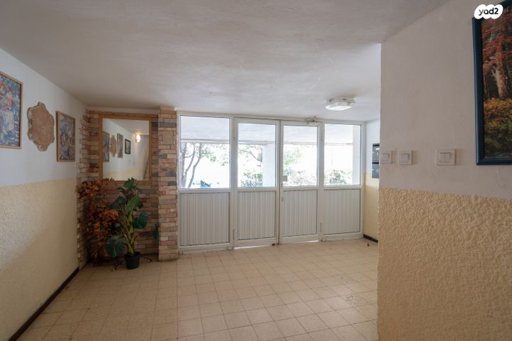 דירה, שכונה ב', באר שבע