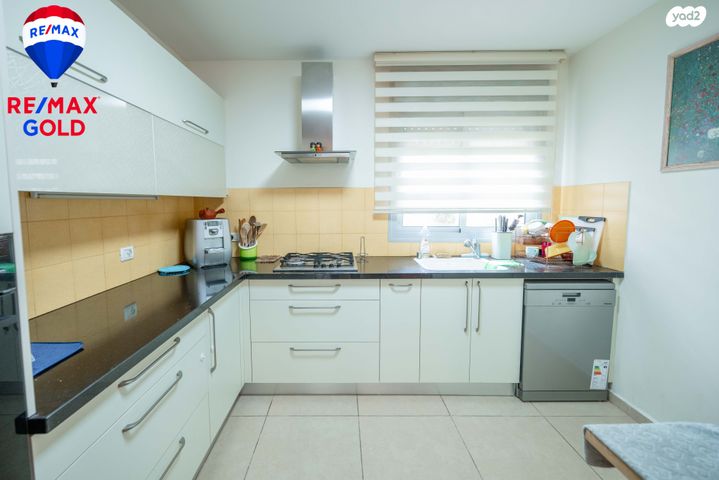 דירת גן, מוריה, מודיעין מכבים רעות