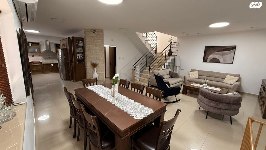 בית פרטי/ קוטג', מוריה, נאות הפרחים, גן יבנה