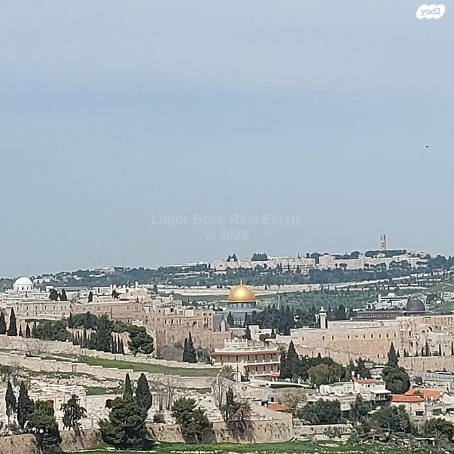 בניין מגורים, גבעת חנניה, אבו תור, ירושלים
