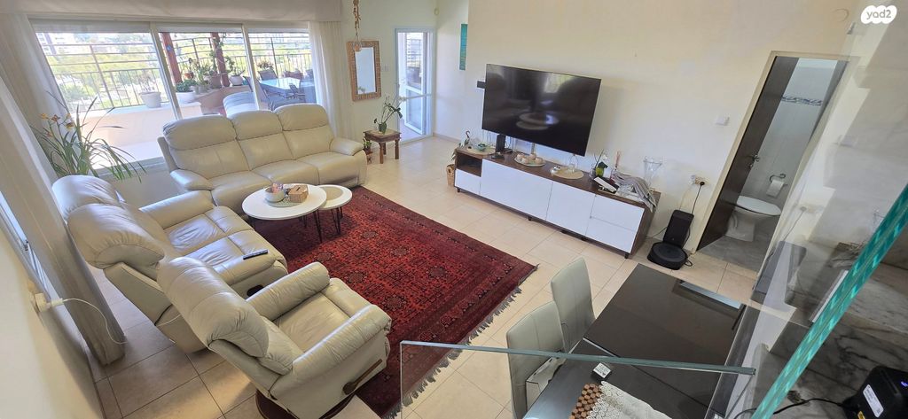 דופלקס, הרב אברהם כלפון, קרית אליעזר, חיפה