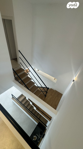 דו משפחתי, מאיר בר אילן, נתניה