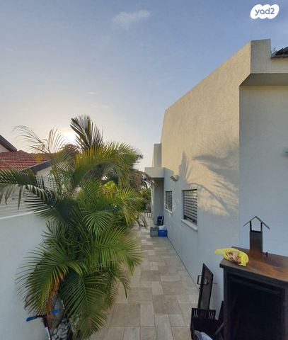 דו משפחתי, מלכי ישראל, אפרידר, אשקלון