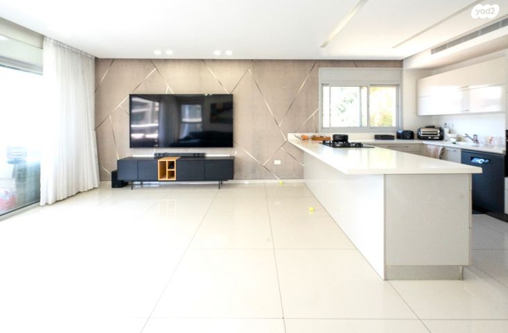 דירה, חובות הלבבות, הרצליה הירוקה, נווה עובד, הרצליה