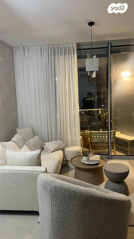 דירה, גרציאני יצחק, גני שרונה, קרית הממשלה, תל אביב יפו