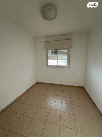 דירה, אלכסנדר זייד 39, קרית חיים מזרחית, חיפה