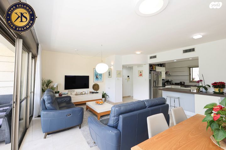 דירה, גנים א', גני תקווה