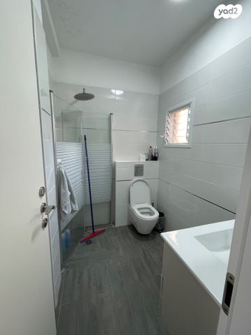 דירת גן, בית דגן, בית דגן