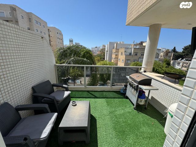 דירה, וייצמן, עיר, מרכז העיר, נהריה