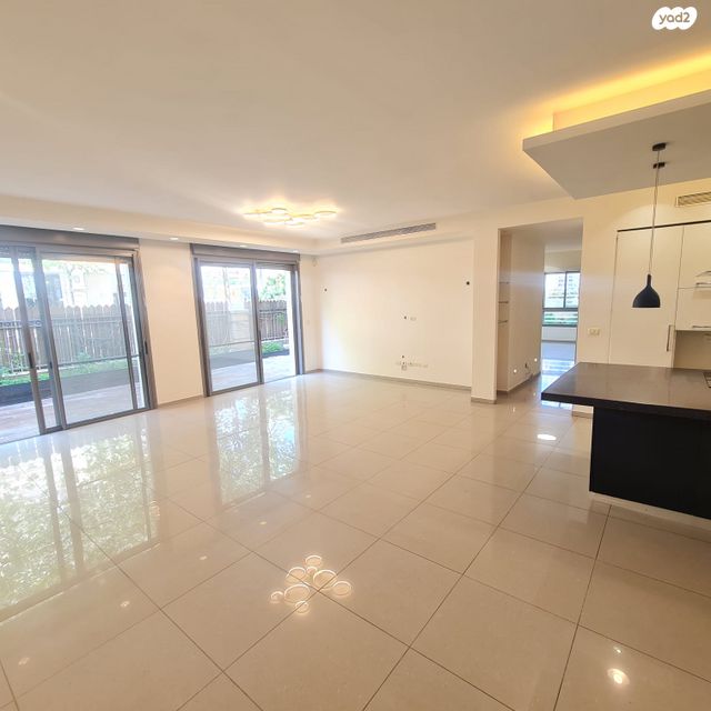 דירת גן, אליהו מני, מקור ברוך, ירושלים