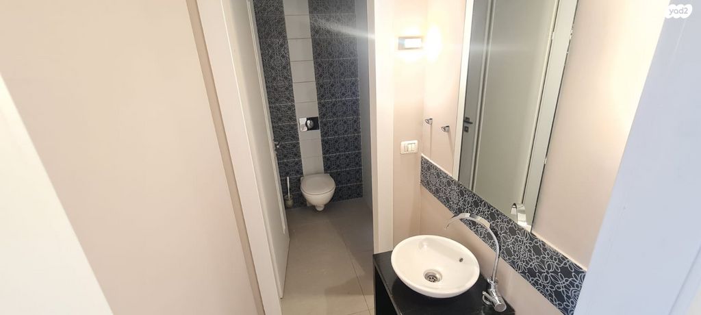 דירת גן, אליהו מני, מקור ברוך, ירושלים