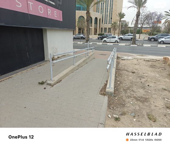 חנויות/ שטח מסחרי, יצחק רגר 18, מרכז אזרחי, באר שבע