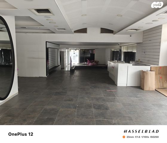 חנויות/ שטח מסחרי, יצחק רגר 18, מרכז אזרחי, באר שבע